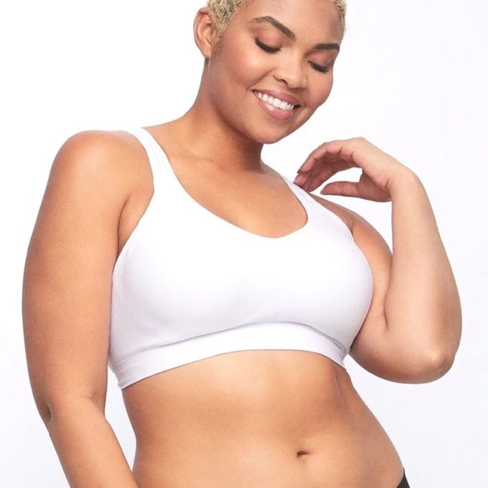 UNDEROUTFIT THE COMFORT SHAPING BRA‎ WHITE NWT in packaging sealed
